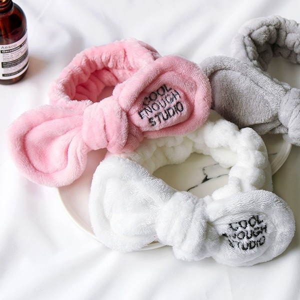 Αξεσου`αρ μαλλιιών  σε διάφορα σχήματα διαφόρων χρωμάτων