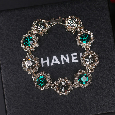 Стилна дамска гривна в различни цветове