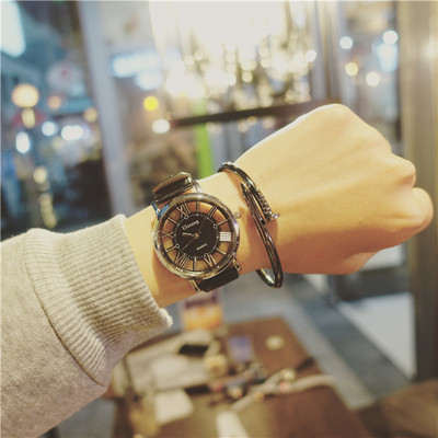 Σύγχρονα γυναικεία ρολόγια σε πολλές αποχρώσεις και σε δύο μοντέλα