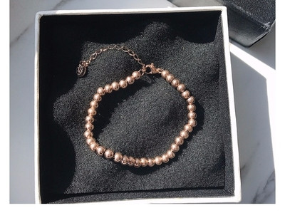 Γυναικείο βραχιόλι σε μοντέρνο στυλ