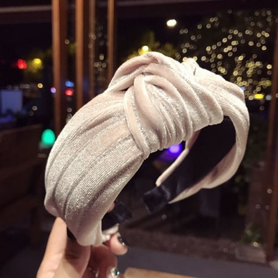 Стилна дамска лента за коса с лъскав ефект в няколко модела 