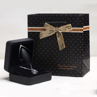 Μοντέρνο γυναικείο κολιέ  σε 2 χρώματα - ασημένια