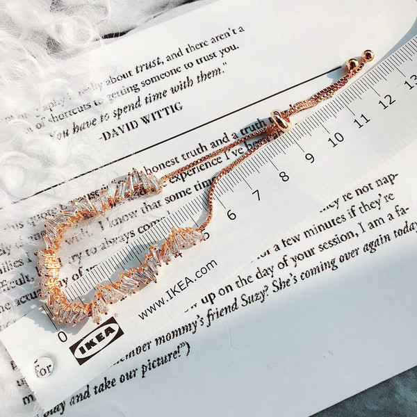 Γυναικείο απαλό βραχιόλι με πέτρες