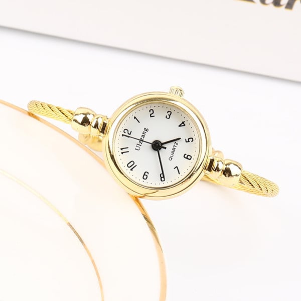 Ceas delicat de damă în patru culori