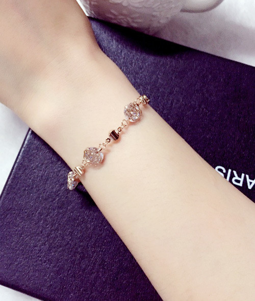 Bratara de dama cu trandafiri