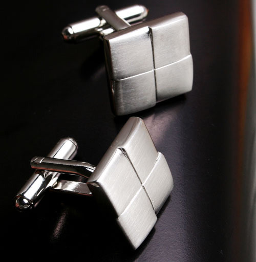 Klasszikus férfi mandzsettagomb ezüst színben