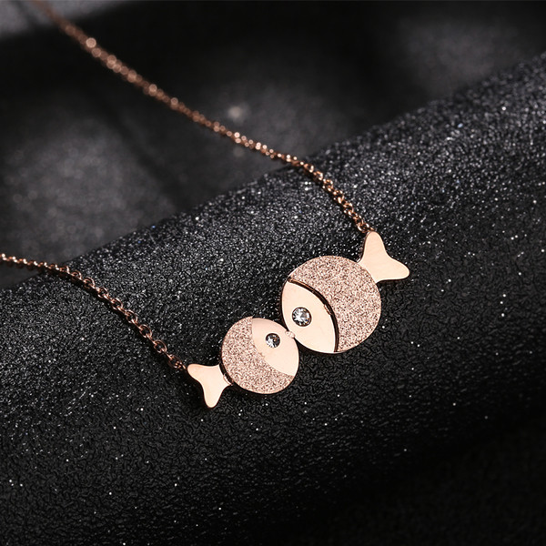 Colier modern de dama cu pietre in mai multe modele