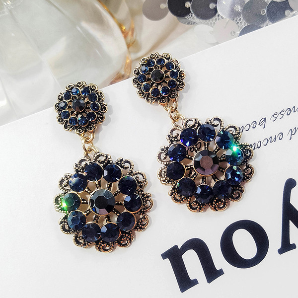 Cercei de dama cu pietre decorative albastre