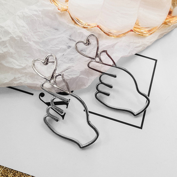 Cercei moderni de dama in doua culori