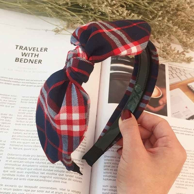 Κομψή διάδημα γυναικών με κορδέλα σε διάφορα χρώματα