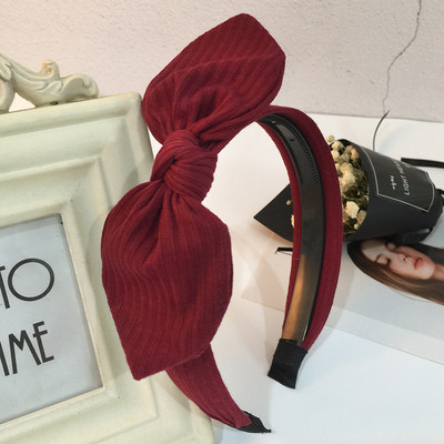 Κομψή διάδημα γυναικών με κορδέλα σε διάφορα χρώματα