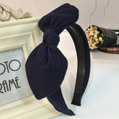 Κομψή διάδημα γυναικών με κορδέλα σε διάφορα χρώματα