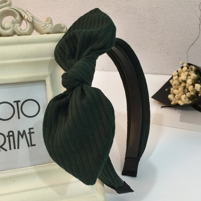 Κομψή διάδημα γυναικών με κορδέλα σε διάφορα χρώματα
