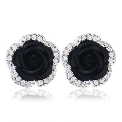 Cercei mici de dama in forma de trandafir cu pietre