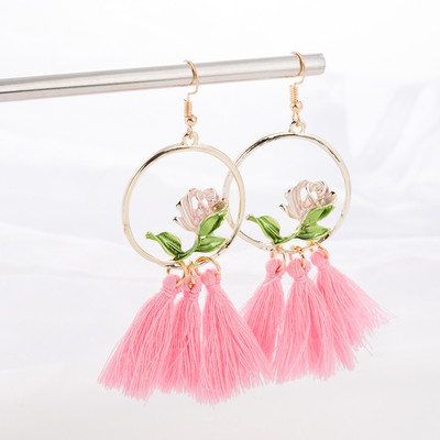 Γυναικεία κομψά σκουλαρίκια με λουλούδι