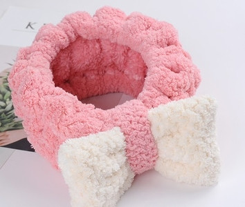 Κομψό  ούγχρονο γυναικείο αξεσουάρ μαλλιών σε διάφορα χρώματα με τρισδιάστατο στοιχείο σε διάφορα χρώματα