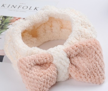 Κομψό  ούγχρονο γυναικείο αξεσουάρ μαλλιών σε διάφορα χρώματα με τρισδιάστατο στοιχείο σε διάφορα χρώματα