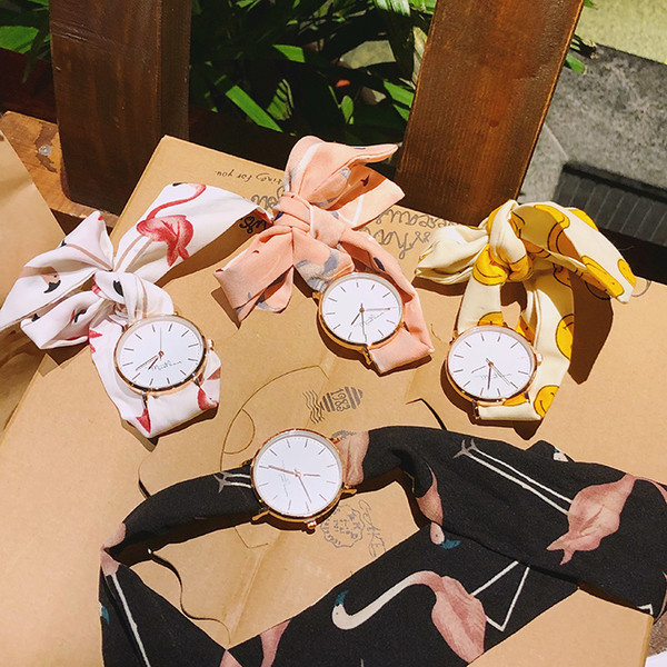 Ceas modern de dama cu curea din material textil