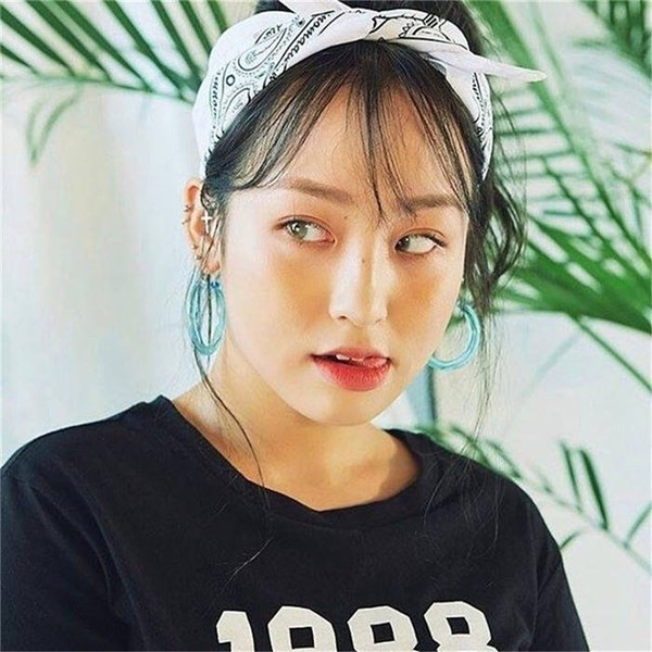 Eșarfă modernă de zi cu zi în mai multe culori