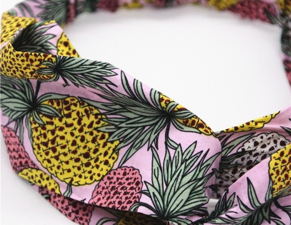 Πολύχρωμο λουρί για τα μαλλιά 