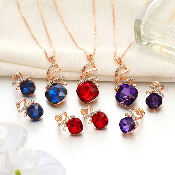 Set de cercei si colier de dama in diferite culori