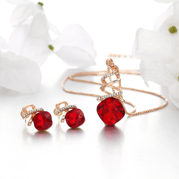 Set de cercei si colier de dama in diferite culori