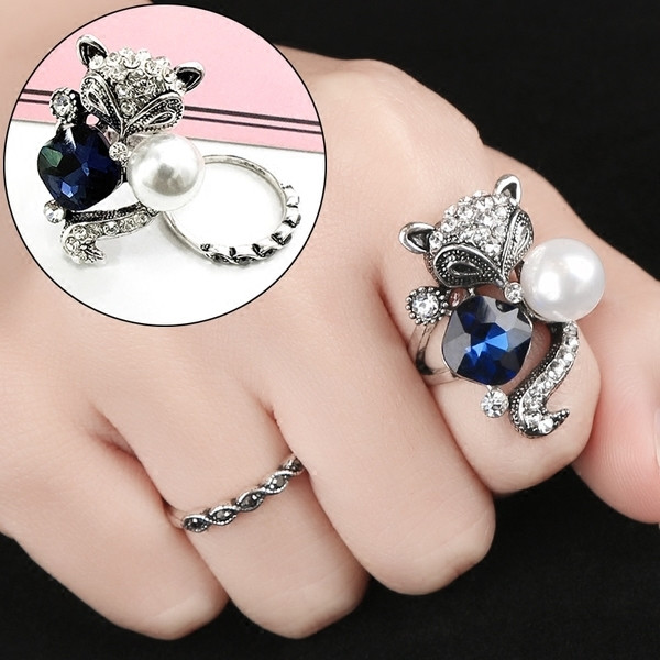 Inel de dama modern cu pietre decorative