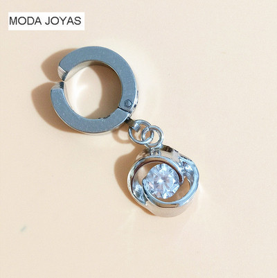 Interesant cercel de dama cu pietre in mai multe modele