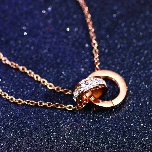 Bratara subtire delicata cu pietre decorative in doua culori