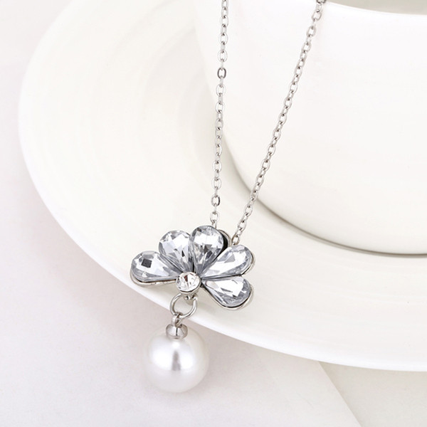 Set de colier și cercei de damă