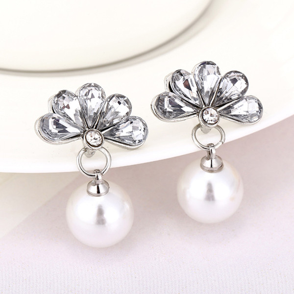 Set de colier și cercei de damă