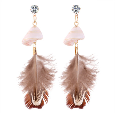 Cercei de dama din pene si pietre