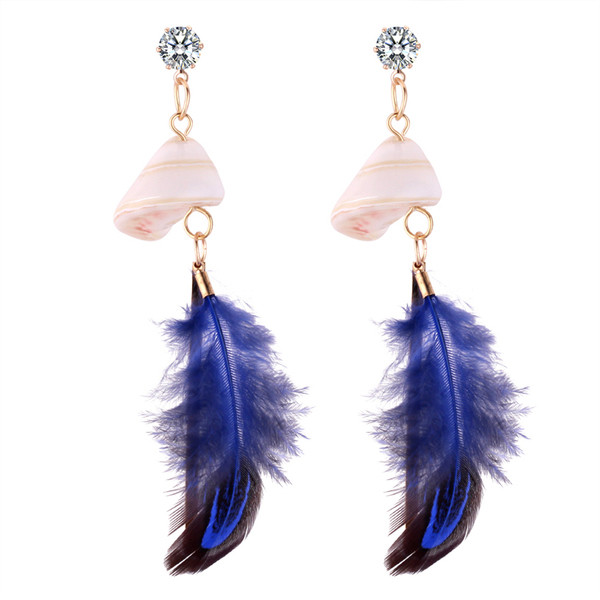 Cercei de dama din pene si pietre