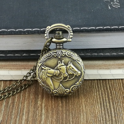 Ceasuri de buzunar retro barbatesti in mai multe modele