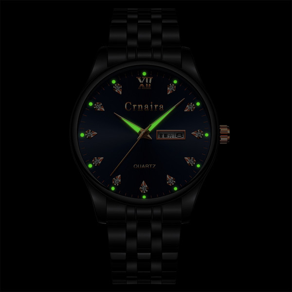 Ceas de bărbați stilat în trei modele