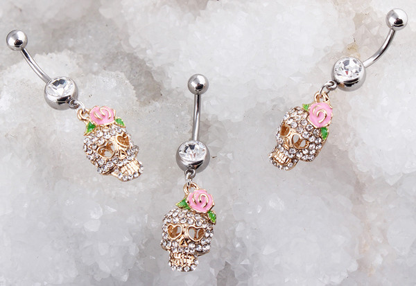 Cercel buric de damă în formă de craniu