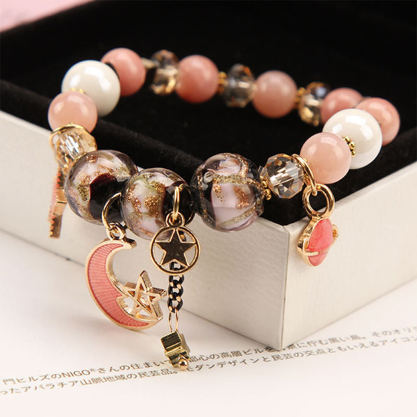 Bratara de dama cu margele si pandantive in mai multe culori