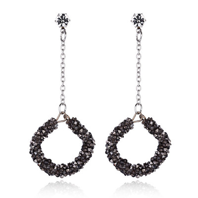 Cercei lungi de dama cu cristale