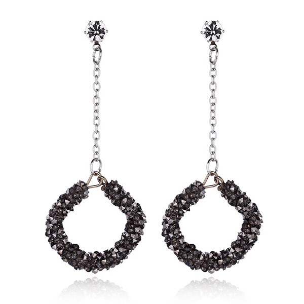 Cercei lungi de dama cu cristale