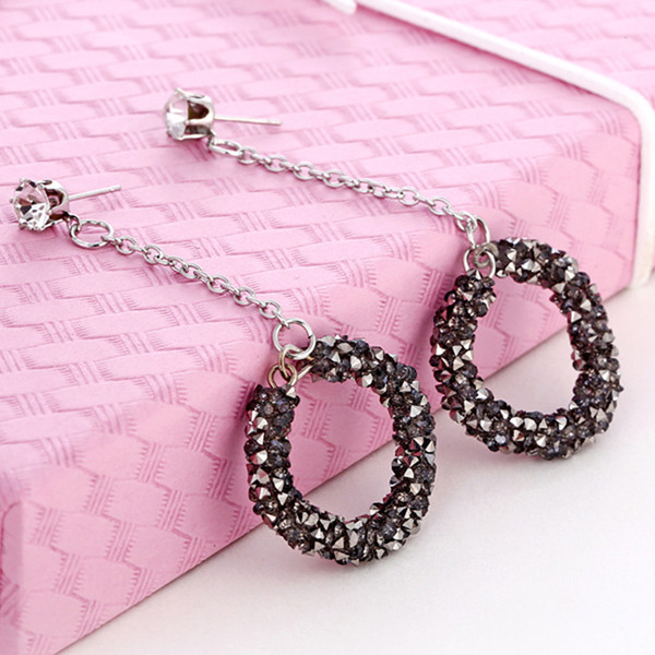 Cercei lungi de dama cu cristale