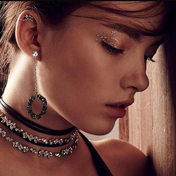 Cercei lungi de dama cu cristale