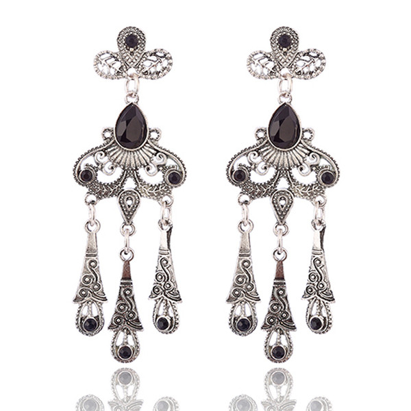 Cercei lungi de dama in trei culori