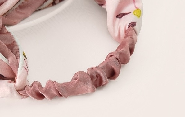 Bandita de dama moderna cu motive florale in trei culori