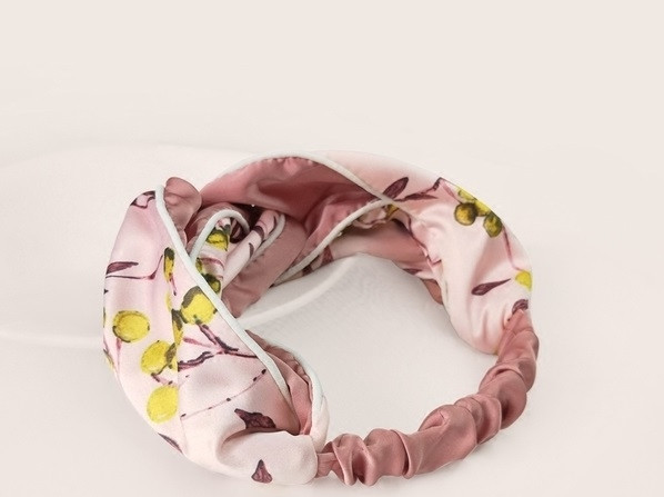 Bandita de dama moderna cu motive florale in trei culori