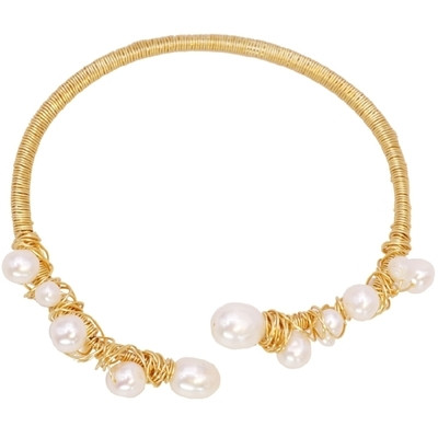 Γυναικείο βραχιόλι σε χρυσό χρώμα με διακοσμητικά μαργαριτάρια