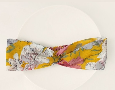 Γυναικείο αξεσουάρ μαλλιών με μοτίβα λουλουδιών