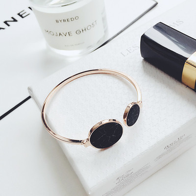 Γυναικείο βραχιόλι σε διάφορα χρώματα