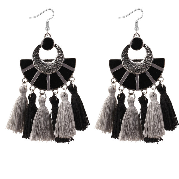 Cercei de dama in stil boem cu ciucuri