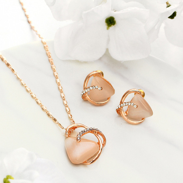 Set elegant de colier și cercei pentru femei