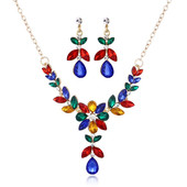 Γυναικείο σετ με φυτικά μοτίβα